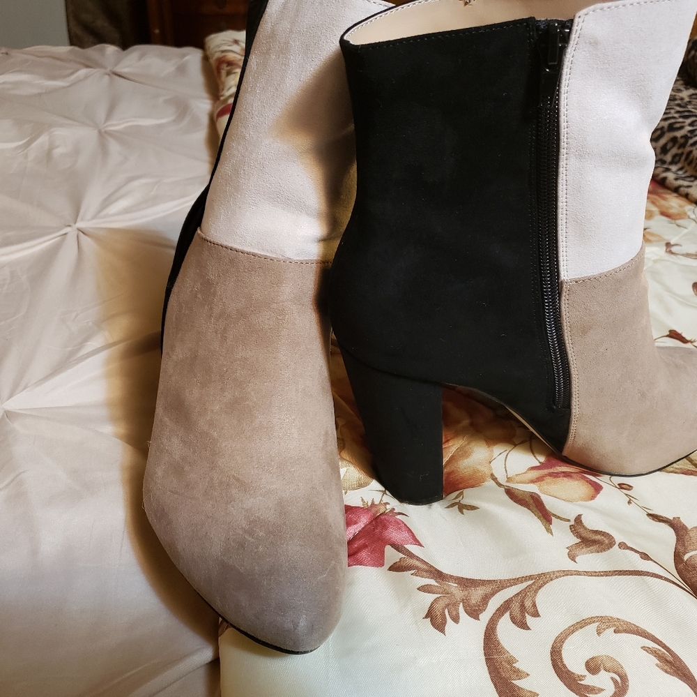 Ankle bootie
